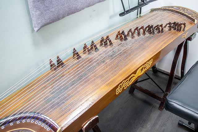 Guzheng room